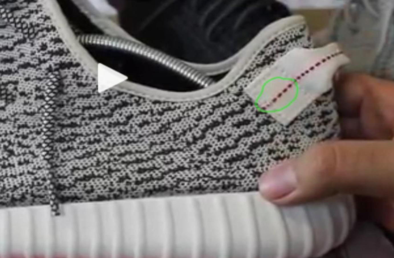 Yeezy Stitching in the Heel